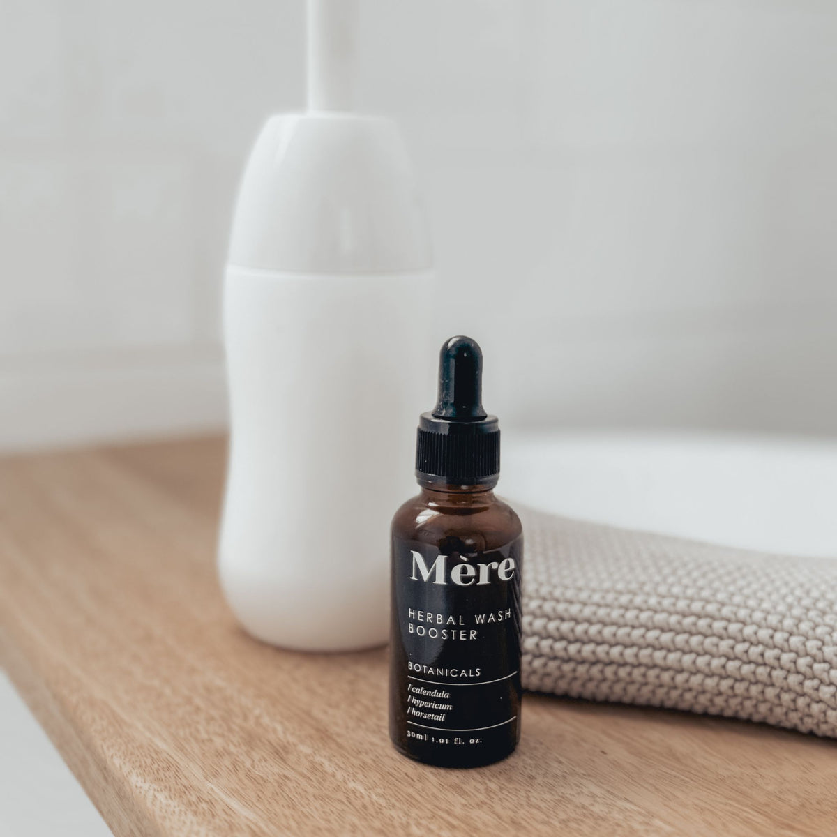 Mere Botanicals | Perineal Wash Bottle + Herbal Booster | MERE BOTANICALS Postpartum Care