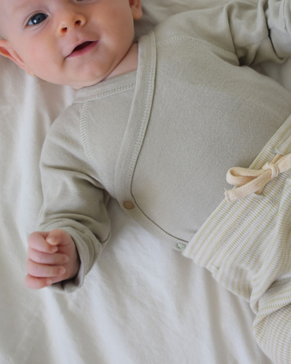 Baby Bodysuit | Long Sleeve - Pebble | Baby Clothing | Susukoshi