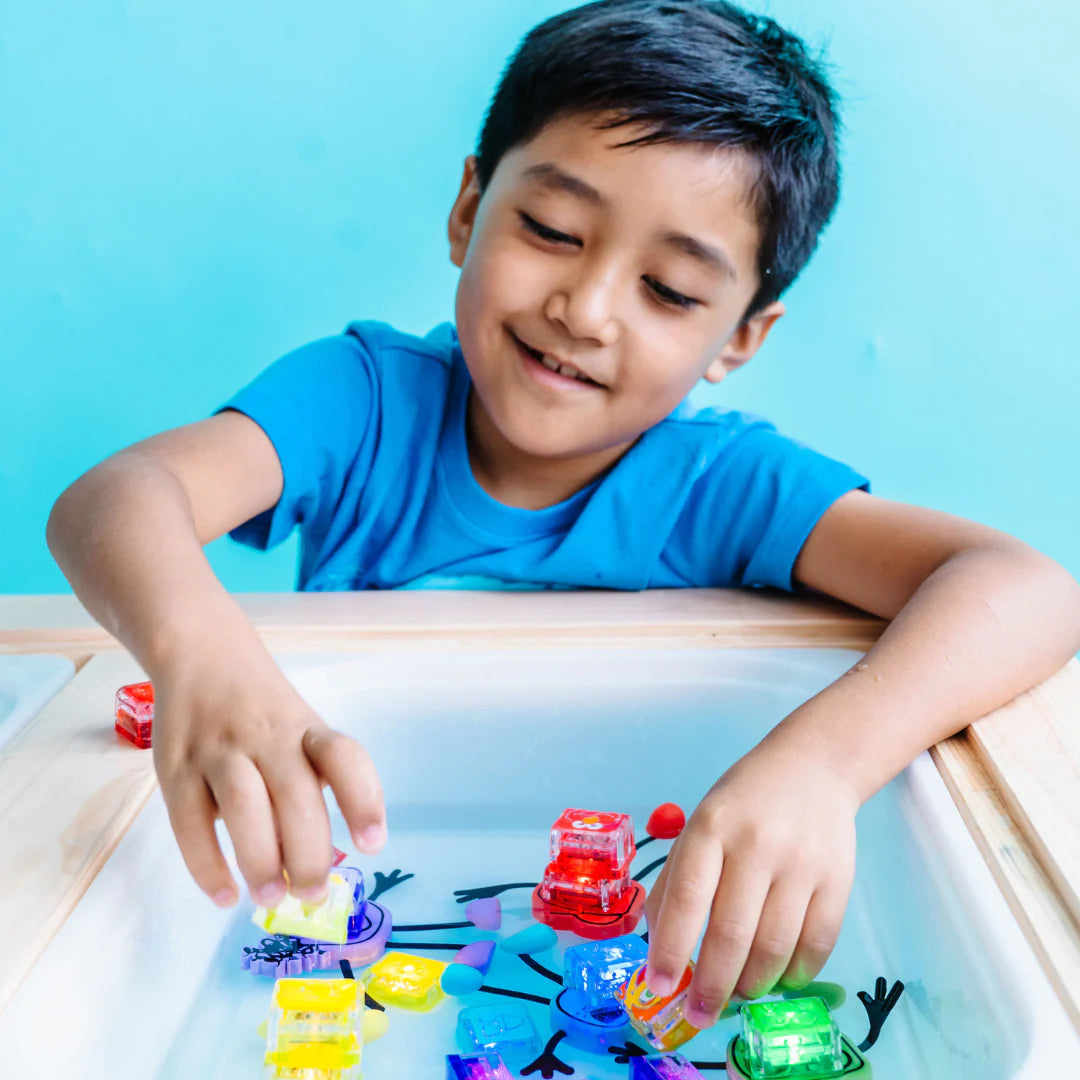 Glo Pals Light Up Sensory Cubes - Purple